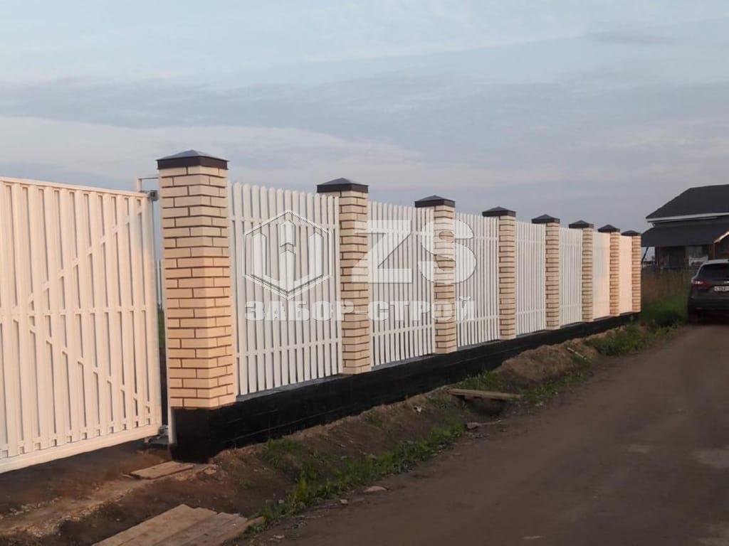 Забор из евроштакетника 70 метров Забор из евроштакетника 70 метров
